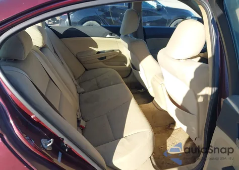 2011 Honda Accord 2.4 Lx из США, поврежденный, VIN 1HGCP2E37BA095582